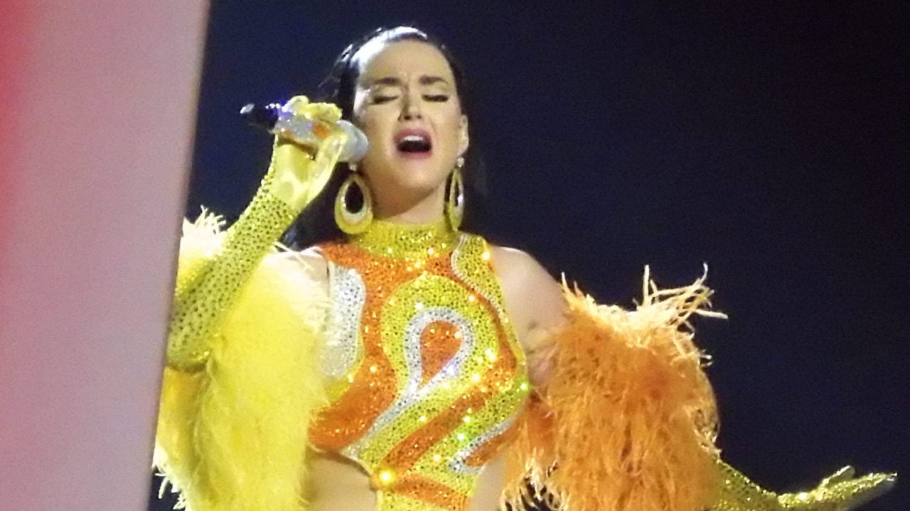 Katy Perry lors de son concert Play en 2022 scaled e1707841513888