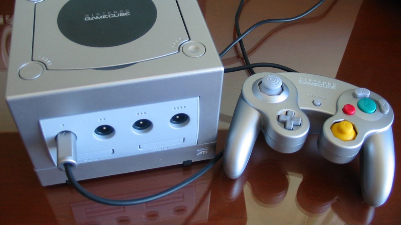 Nintendo GameCube Silver.